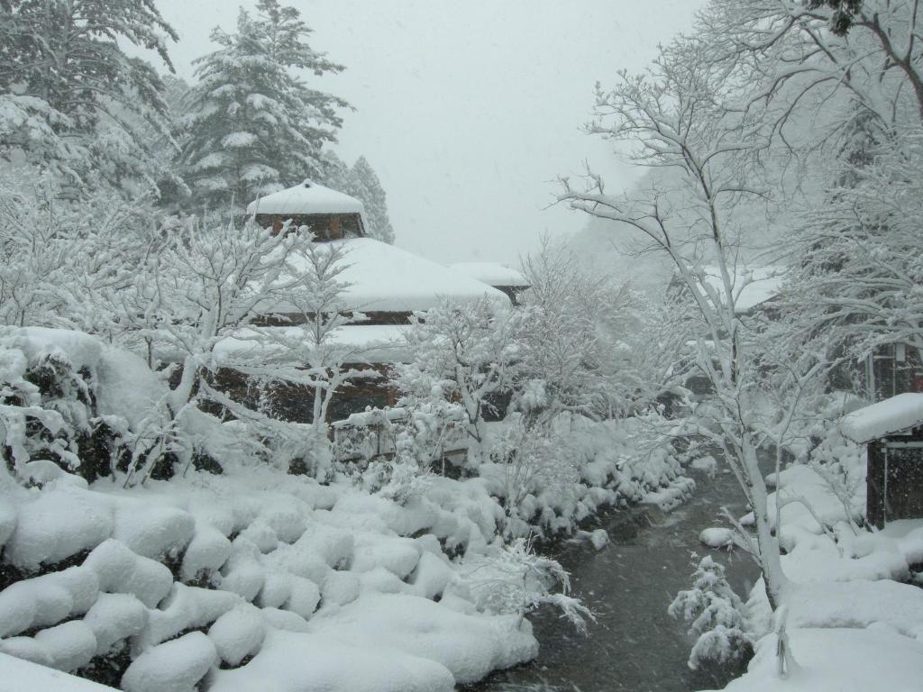 Houshi Onsen Chojukan Minakami Exterior photo